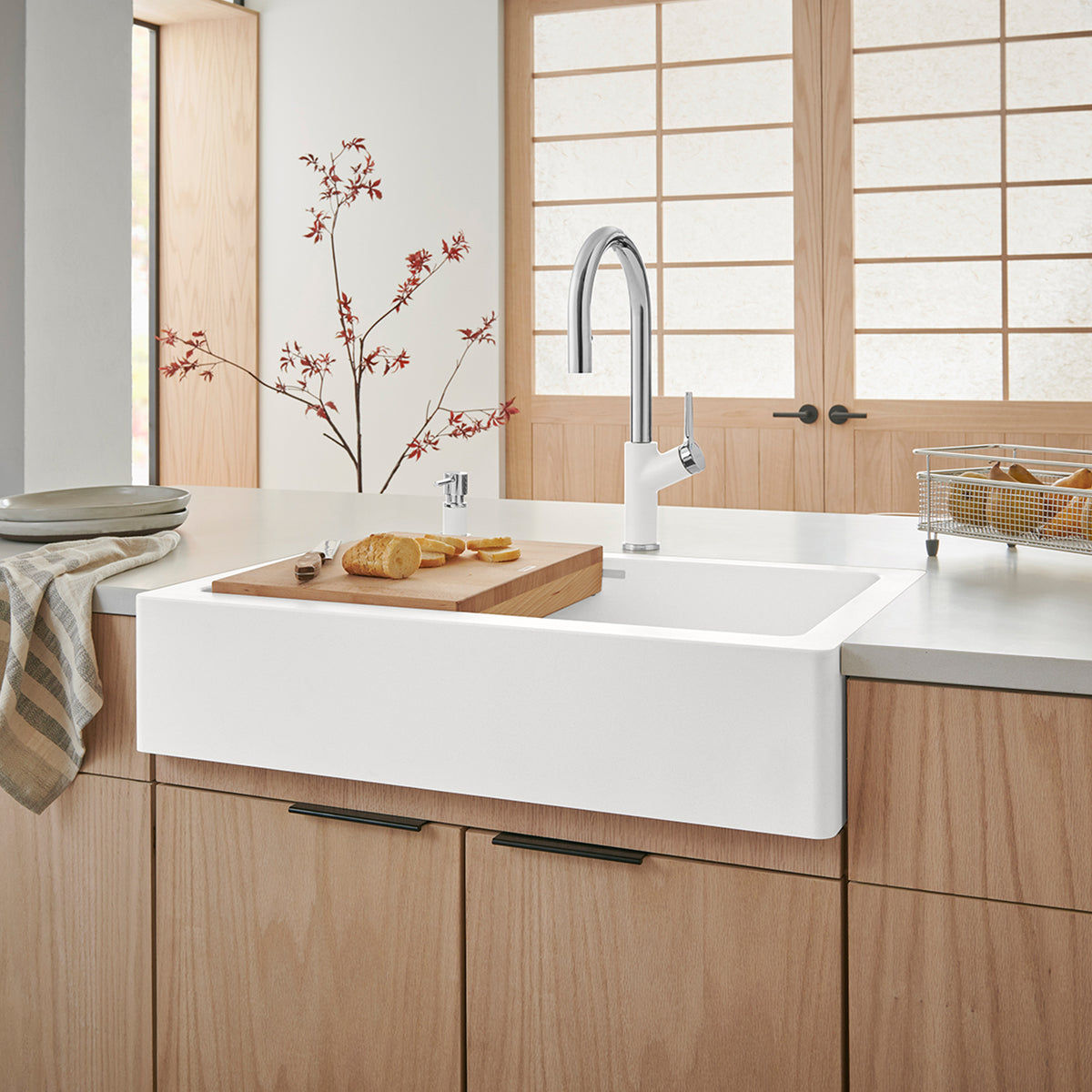 Blanco - 402584 - Vintera SILGRANIT 30" Single Bowl Apron-Front Farmhouse Sink - White - Beauty Shot 2