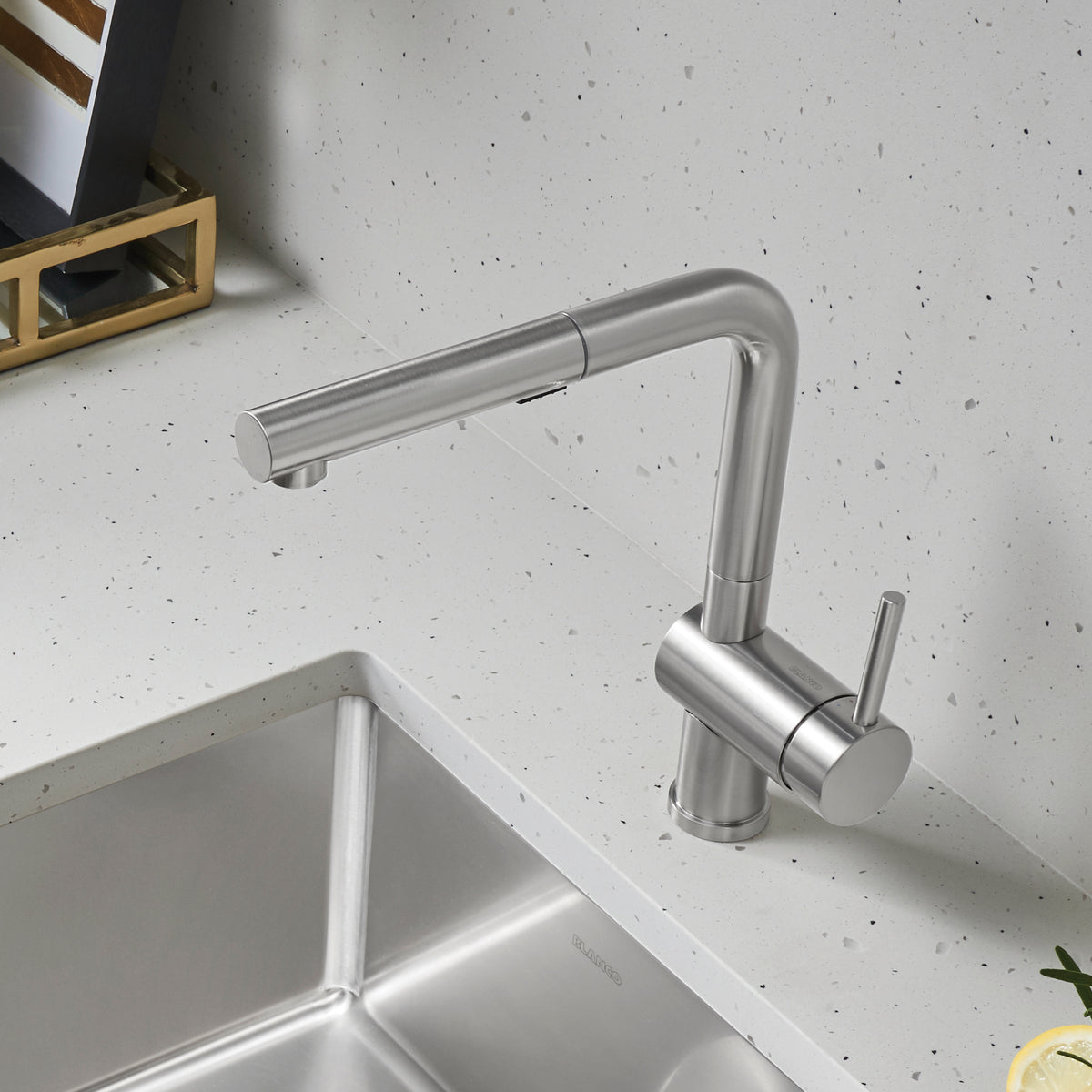 Blanco - 526366 - Linus Low Arc Pull-Out Dual-Spray Kitchen Faucet - PVD Steel - Beauty Shot 2