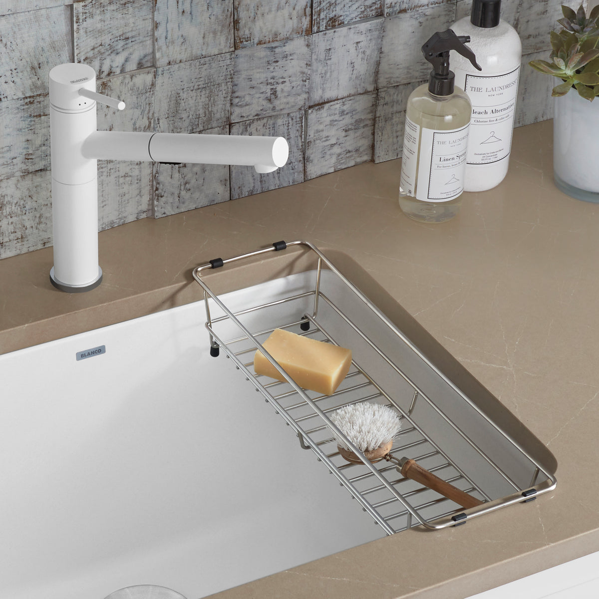 Blanco - 401952 - Stainless Steel Basket (Liven & Quatrus Laundry) - Beauty Shot 6