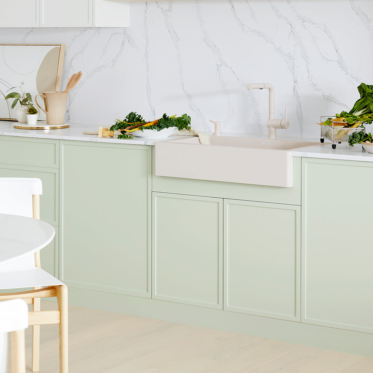 Blanco - 402900 - Vintera SILGRANIT 30" Single Bowl Apron-Front Farmhouse Sink - Soft White - Beauty Shot 6