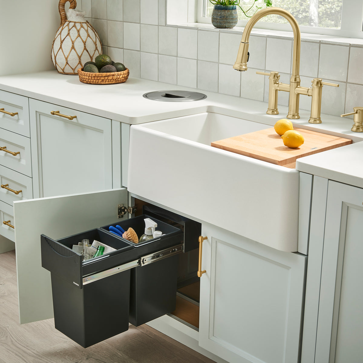 Blanco - 401876 - Ikon SILGRANIT 33" Single Bowl Apron-Front Farmhouse Sink - White - Beauty Shot 5
