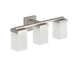 Moen YB8863 - three globe bath light - Brushed Nickel
